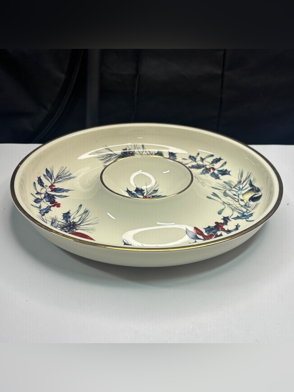 LENOX 'WINTER GREETING' 1 Piece CHIP & DIP Christmas Cardinal Birds